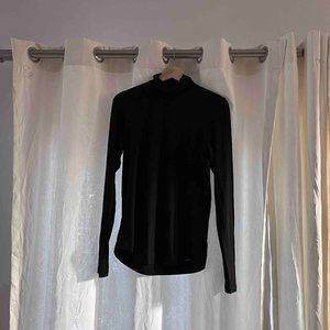 Joelle Collection Long Sleeve Turtleneck